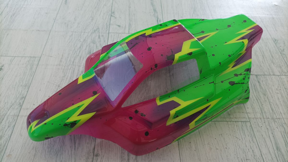 Lexanová lakovaná karoserie 1/8 Buggy